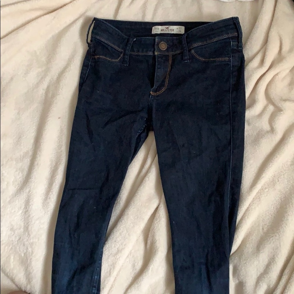 Hollister dark wash jeans:)
